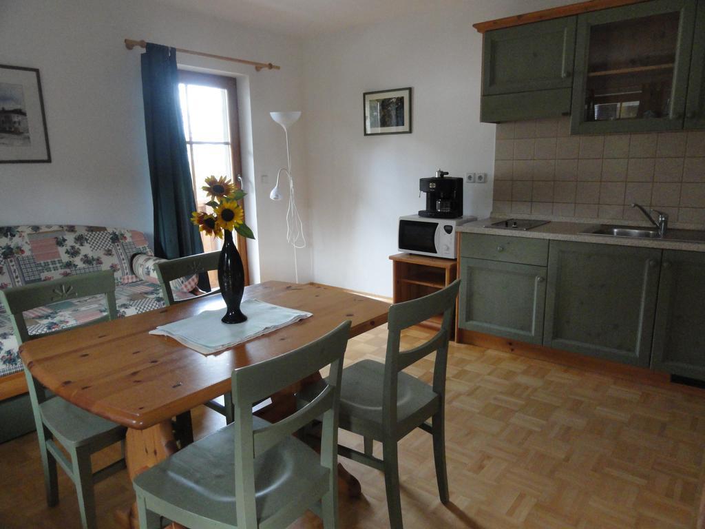 Farm Stay Dolinar Krainer Bohinjska Bela Szoba fotó